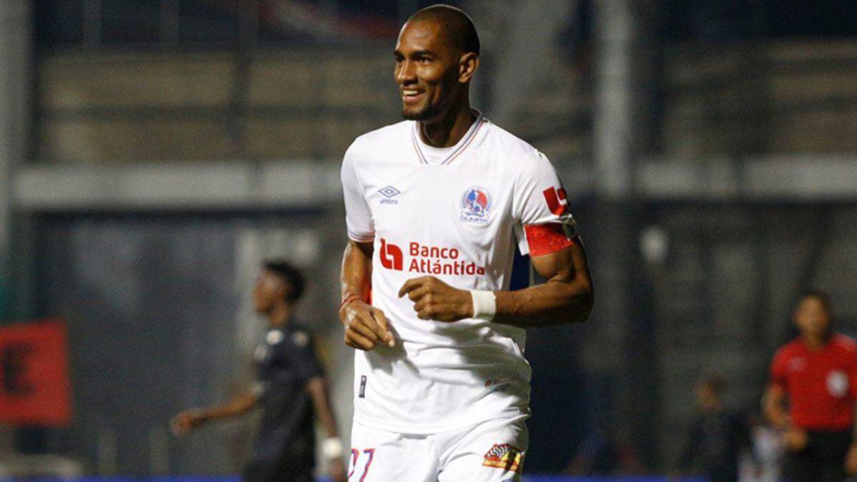 Olimpia y su modificado y temible 11 titular para final de ida ante Real España Olimpia y su modificado y temible 11 titular para final de ida ante Real España