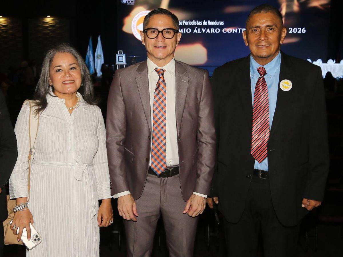 Reconocimiento a la trayectoria periodística de Dagoberto Rodríguez Reconocimiento a la trayectoria periodística de Dagoberto Rodríguez