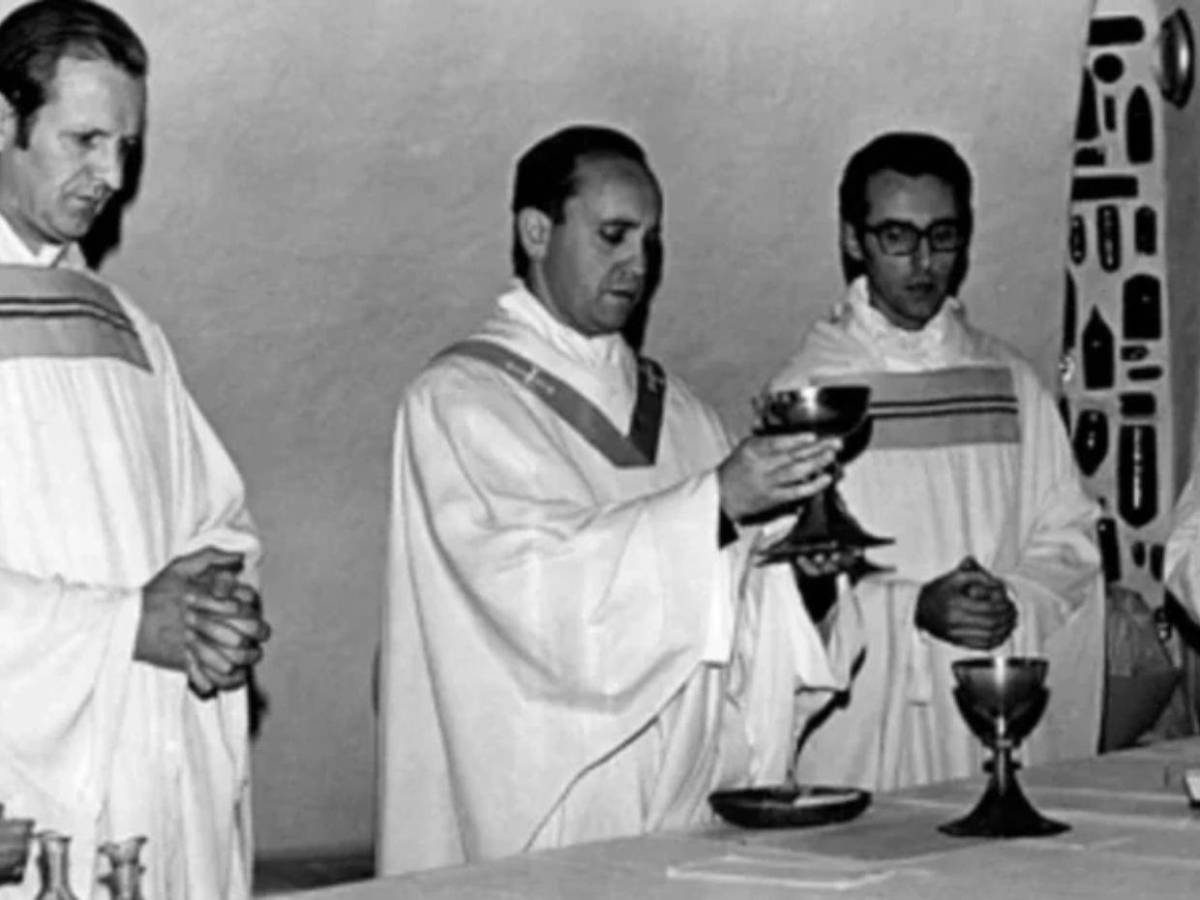 Fotos: Así lucía el papa Francisco de joven hasta su muerte a los 88 años Fotos: Así lucía el papa Francisco de joven hasta su muerte a los 88 años