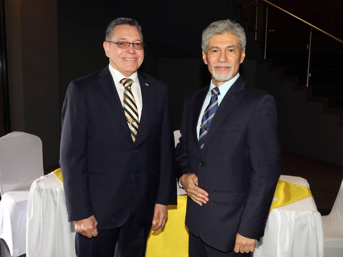 Reconocimiento a la trayectoria periodística de Dagoberto Rodríguez Reconocimiento a la trayectoria periodística de Dagoberto Rodríguez
