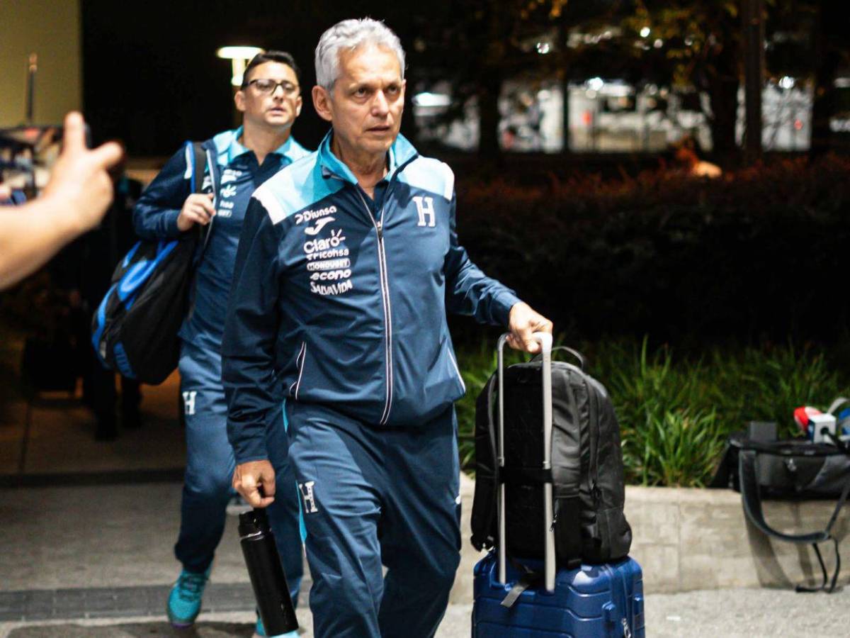 Exdelantero de la Selección llora tras recibir a la Bicolor en Houston previo a juego vs El Salvador Exdelantero de la Selección llora tras recibir a la Bicolor en Houston previo a juego vs El Salvador