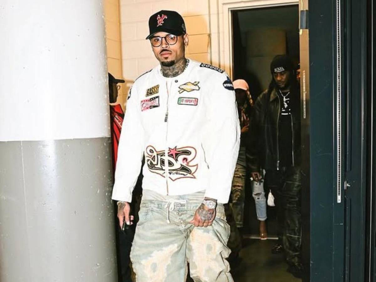 Tras arresto por agresión, Chris Brown queda libre bajo fianza Tras arresto por agresión, Chris Brown queda libre bajo fianza