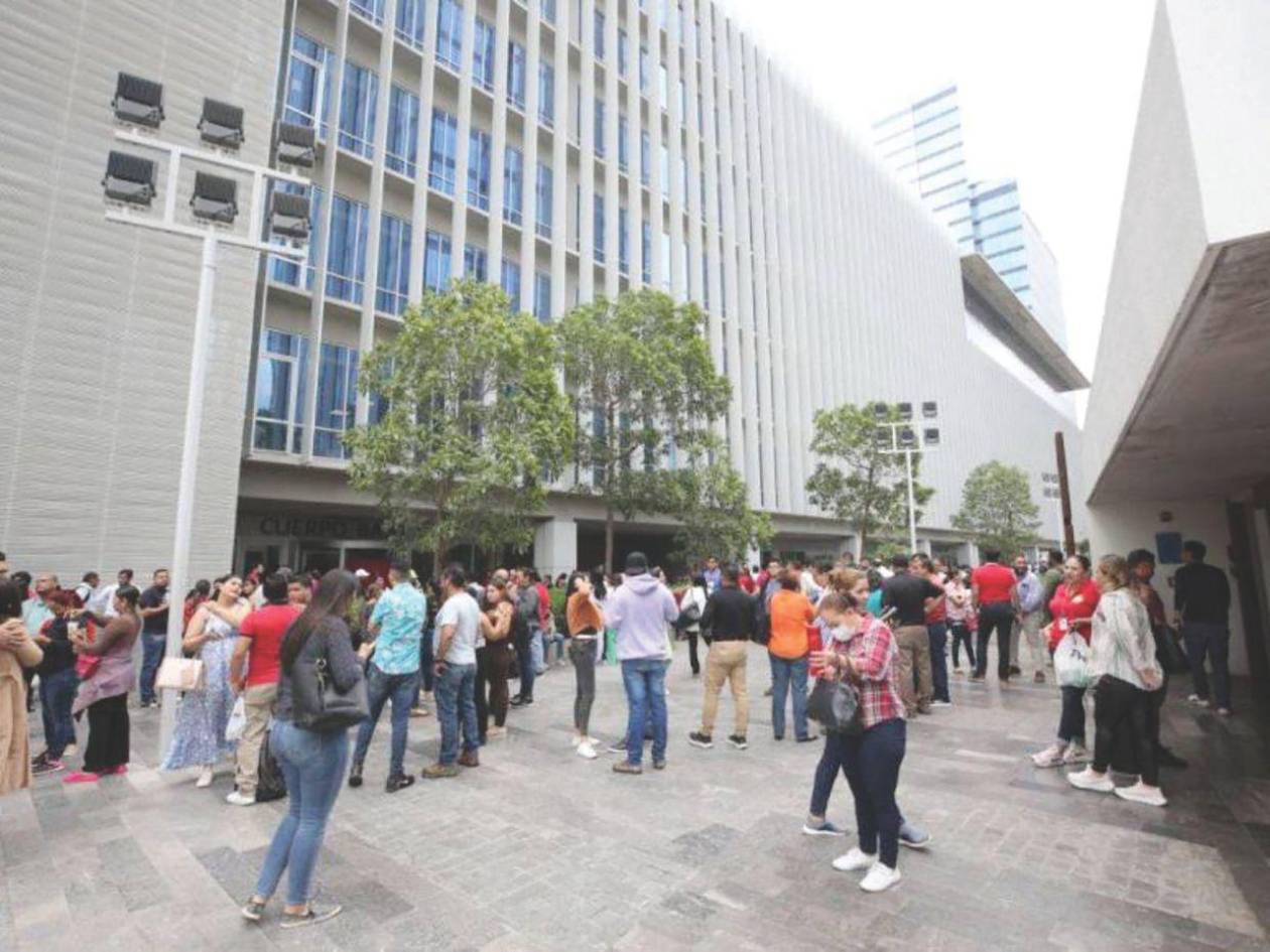 Reforma al presupuesto 2025 genera polémica por derechos laborales de temporales