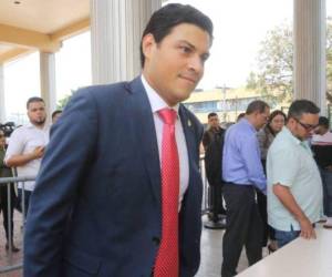 El consejero Marlon Ochoa buscó excluir al Consejo Nacional Anticorrupción tras señalamientos públicos.