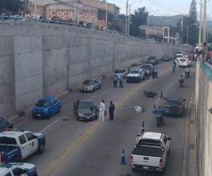 Un joven murió durante un accidente vehicular en el túnel de la colonia 21 de octubre en Tegucigalpa.