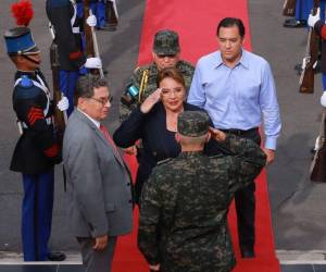 Xiomara Castro llegó hasta las instalaciones del Estado Mayor Conjunto.