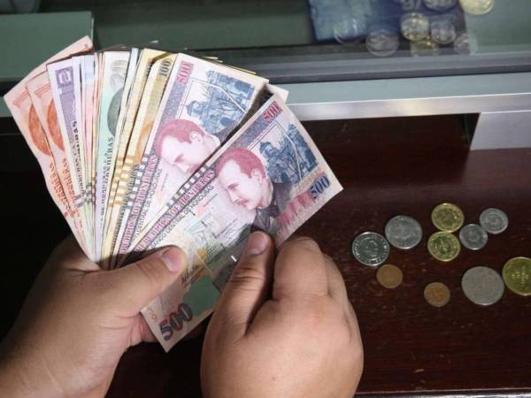 La población entre 18 a 30 años registraron más de 1.2 millones de cuentas de ahorro con un saldo de L9,792.5 millones.
