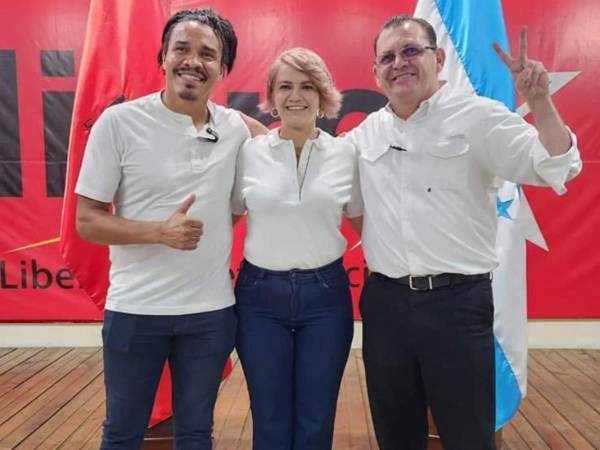 Rambo de León dejó el fútbol y ahora abre camino en la política.