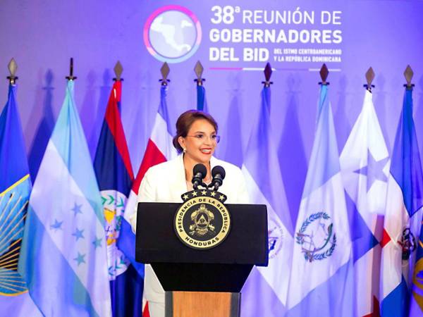 La presidenta hondureña hizo su disertación en la instalación de la XXXVIII Reunión de Gobernadores del Istmo Centroamericano y República Dominicana del Banco Interamericano de Desarrollo (BID).