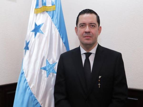 Emilio Hernández Hércules, comisionado presidente de la Unidad de Financiamiento, Transparencia y Fiscalización (UFTF).