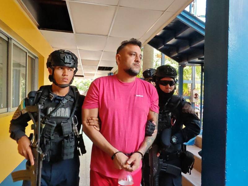 Ricky Wendell Juárez Haylock, alias “Rasta” o “Rastafari”, fue entregado este lunes por autoridades nicaragüenses en el punto fronterizo de Guasaule, en Choluteca, y puesto a disposición de la justicia hondureña.