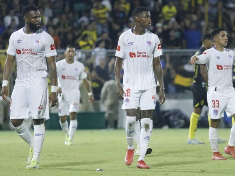 El Olimpia ha fichado para el próximo torneo en plena competencia de final.