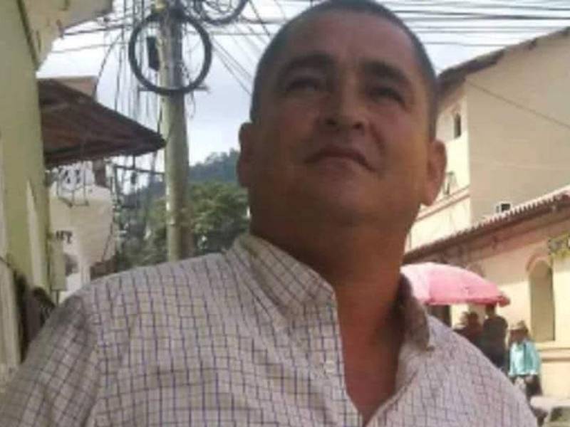 Javier Hércules fue asesinado en el interior de un taxi que conducía.