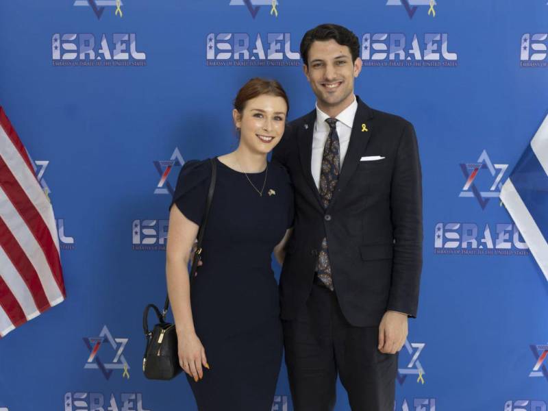 Fotografía de los dos empleados de la embajada de Israel en Estados Unidos -Yaron Lischinsky, que trabajaba como asistente de investigación, y Sarah Milgrim.
